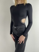 Czarne body, wycięcie z boku, długi rękaw, dopasowane rozm. XXS Soya