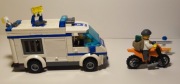 LEGO City 7286 Transport więźnia– Komplet z figurkami i instrukcją
