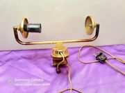 stara lampka kinkiet przykręcany na blat biurko szafę