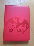 Album Pokemon Elite Series: Charizard 9-Pocket Zippered PRO Binder