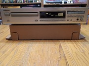 Odtwarzacz CD Onkyo DX-7211