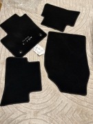 Toyota CH-R oryginalne dywaniki welurowe