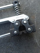 Przyrząd do rozkówania łańcuchów