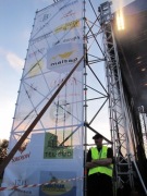 Montaż banerów dziurkowanych siatek Mesh Warszawa