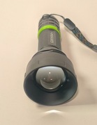 Latarka szperacz ZOOM, zasięg 1,1km, 2400 lumenów, kompletny zestaw