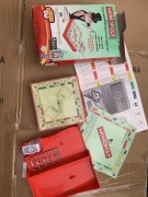 Przenośna stara mini gra monopoly grab & go parker Hasbro