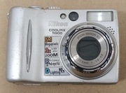 Aparat cyfrowy Nikon Coolpix 5900, nietestowany