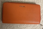 Furla portfel pomarańczowy zapinany na zamek