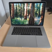 Apple MacBook Pro 15″ (2018),  i7, 16 GB RAM, 512 GB SSD 