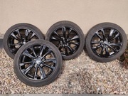 Felgi czarne Oxxo 17 + opony komplet