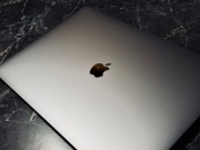 Macbook Pro 16" A2141 i9, 64GB, 1TB, Radeon 5600M - 20 Cykli