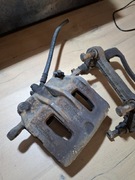 Tłoczek Zacisk + Jarzmo  Hyundai Santa Fe II 2006-2012