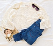 Narzutka ażurowa sweterek śmietankowy kolor 