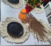 Podkładki ręcznie robione na stół , duże, zestaw 4 szt. .