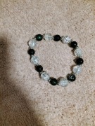 Bransoletka w kolorze czarno zielonym 