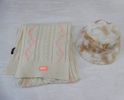 Komplet: szalik GUESS i futerkowa czapka kapelusz obwód 58 cm regulowany