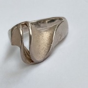 Pierścionek ze srebra 925 