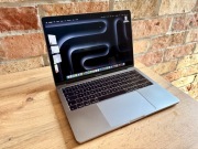 Apple MacBook Pro 13 i5 16 GB 256 SSD Retina 2017 A1708