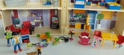 domek playmobil z wyposażeniem 