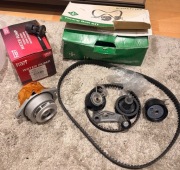 Rozrząd INA + Pompa Wody Golf 4 1.4 530008910