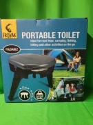 składana toaleta turystyczna marki Froyak. 