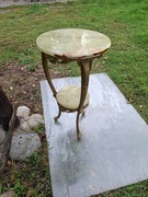 Stolik kawowy z mosiądzu 