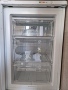 ZAMRAŻARKA ELECTROLUX EUT1106AOW