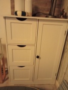 Komoda Costway biała płyta MDF 60x30x81 cm 3 szuflady 1 drzwi