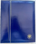 Album z ponad 40 koszulkami 