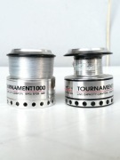 Dwie szpule do kołowrotka Mistrall Tournament 1000