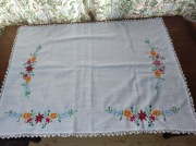 Bieżnik/ zasłonka z ręcznym haftem i koronką 90x70