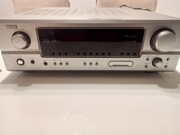 Amplituner firmy DENON.