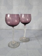 Dwa fioletowe kieliszki vintage na długiej nóżce 2 sztuki 