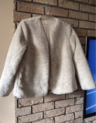 Sfera Basic 38 M beżowy kremowy miły ciepły kożuszek futerko kożuch futro