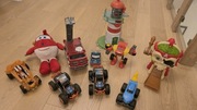 Duży zestaw zabawek dla dziecka – auta, straż, latarnia, pojazdy, maskotka