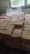 Cegła szamotowa klin (1 cm różnicy) rozbiórkowa