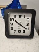 Zegar ścienny kwadratowy 22,5x22,5 cm