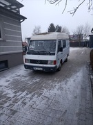 Mercedes MB100 5 osób