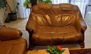 Dwie kanapy skórzane 