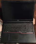 Laptop Fujitsu Lifebook E558 i5-8350U