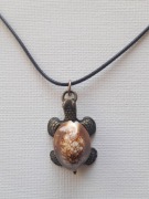 Naszyjnik żółw  z muszlą kauri boho symbol szczęścia 