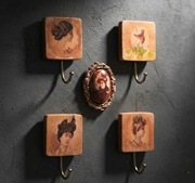 Belle Époque: Zestaw 4 wieszaków ściennych i magnes – Premium Design