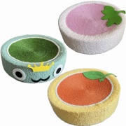 Kolorowy drapak dla kota okrągły motyw żabki, truskawki lub pomarańczy