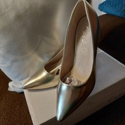 Damskie szpilki skórzane 