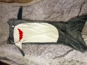 Kocyk kształtek 110 cm Długość rekin 