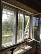 Stare drewniane okno – polskie / poniemieckie, szyby z bąblami i falowaniem