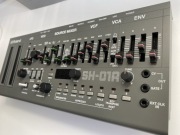 Syntezator Roland SH-01A