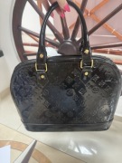 Torebka damska lakierowana do pracy A 4