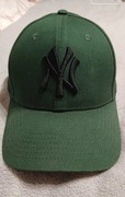 Czapka z daszkiem zielona baseball cap bejsbolówka New Era Adidas Nike Puma