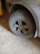 245/70 R16 opona z felgą